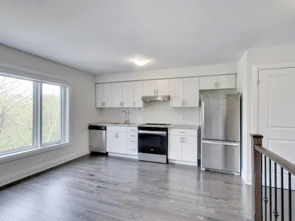 14 Creekbank RD #Apt 2, Toronto W04, ON M6L 0A4