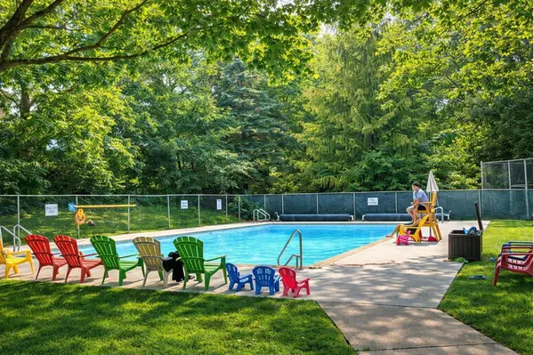 20 Combermere CRES, Waterloo, ON N2L 5B1