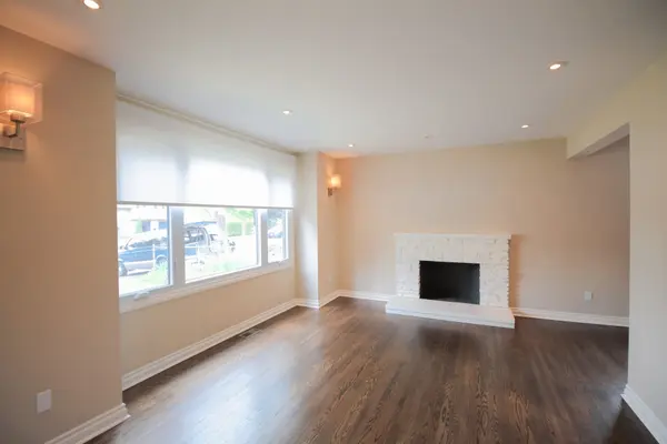 2550 Traverse DR S, Billings Bridge - Riverside Park And Area, ON K1V 9B1