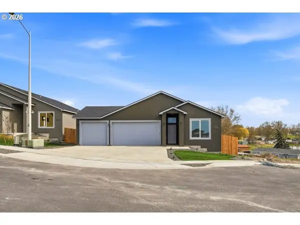 1758 NE 9th PL, Hermiston, OR 97838