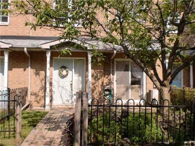 1 Alpen WAY #17, Markham, ON L3R 4G1