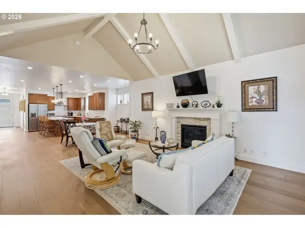 3921 HEATHER GROVE LN, Eugene, OR 97408