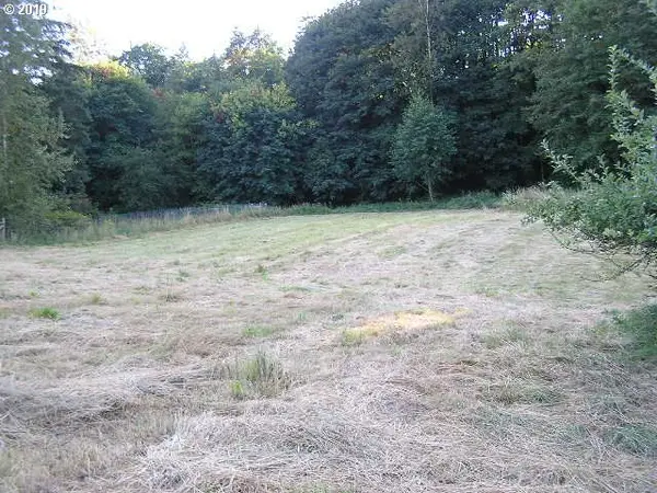 067851 CHIMES CREST RD, St Helens, OR 97051