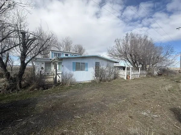 86271 TIMOTHY LN, Christmas Valley, OR 97641