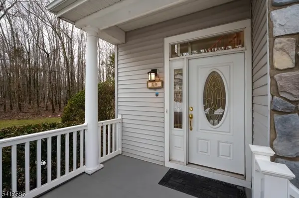 19 Rider Terrace, Montgomery Twp., NJ 08540