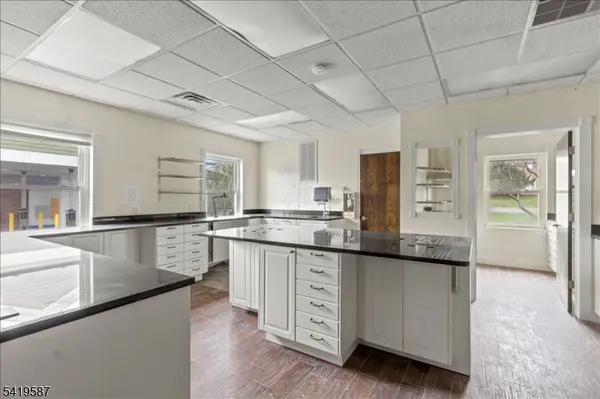 530 EA Main St unit 5B, Chester Boro, NJ 07930