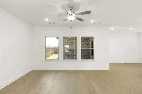 921 Apeldoorn Trail, Little Elm, TX 75068