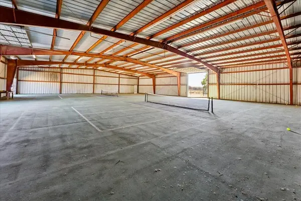 1812 CO 114 Road, Mingus, TX 76463