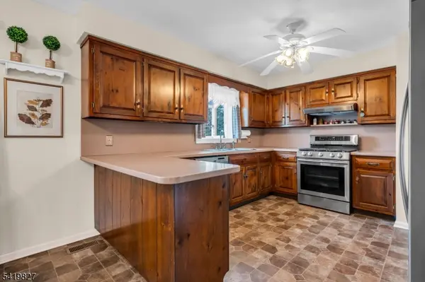 200 Zion Rd, Hillsborough Twp., NJ 08844