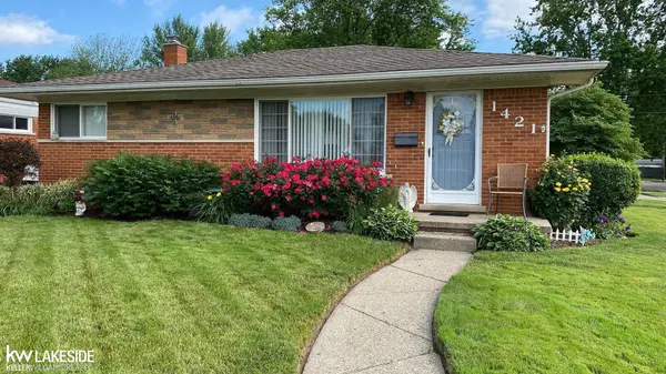 1421 Beaupre AVE, Madison Heights, MI 48071