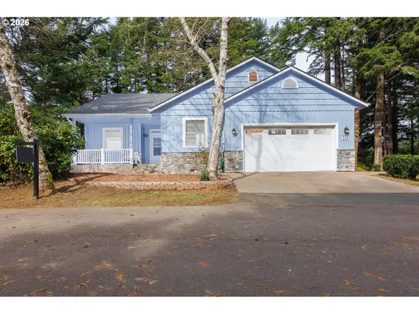 705 NW HIGHLAND CIR, Waldport, OR 97394