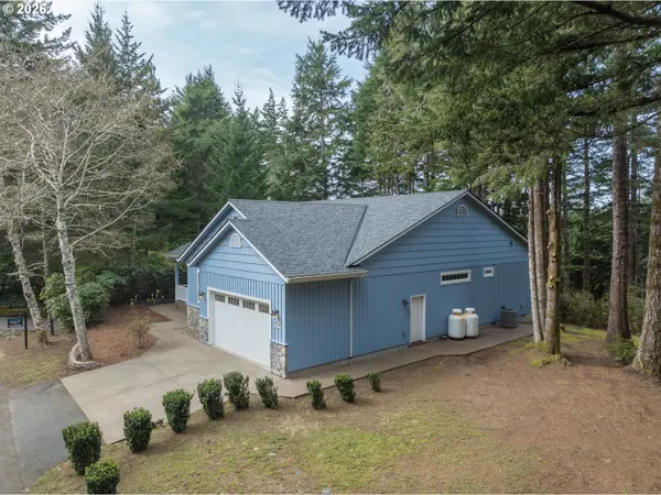 705 NW HIGHLAND CIR, Waldport, OR 97394