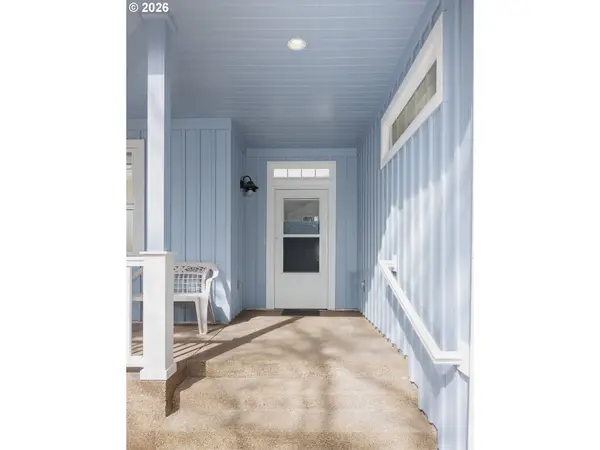 705 NW HIGHLAND CIR, Waldport, OR 97394