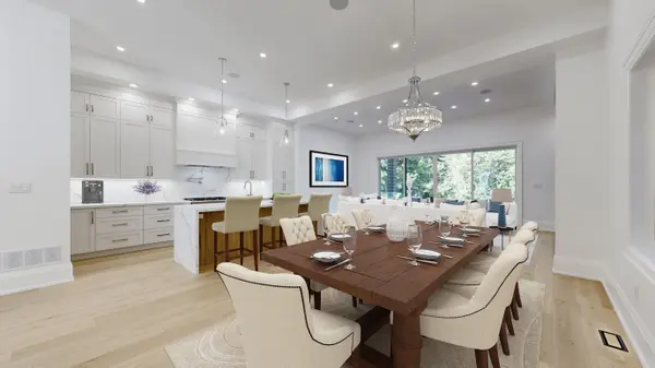 178 Joicey BLVD, Toronto C04, ON M5M 2V2