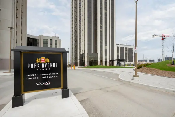 9085 Jane ST #909, Vaughan, ON L4K 0L8