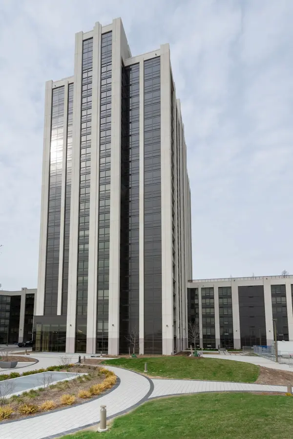 9085 Jane ST #909, Vaughan, ON L4K 0L8