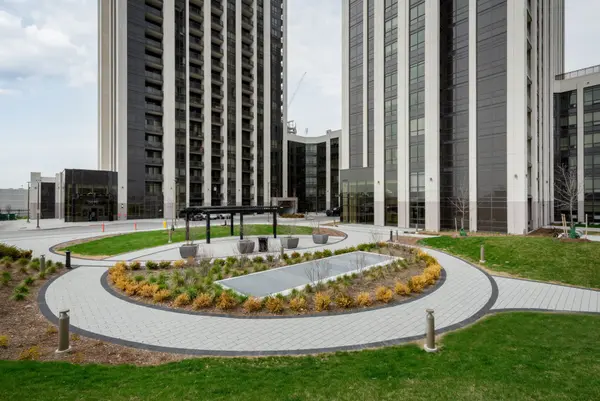 9085 Jane ST #909, Vaughan, ON L4K 0L8