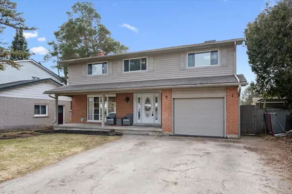 17 Carmine PL, Guelph, ON N1E 3V2