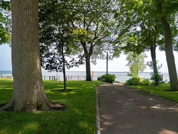 101 Tennessee AVE, Port Colborne, ON L3K 2R8