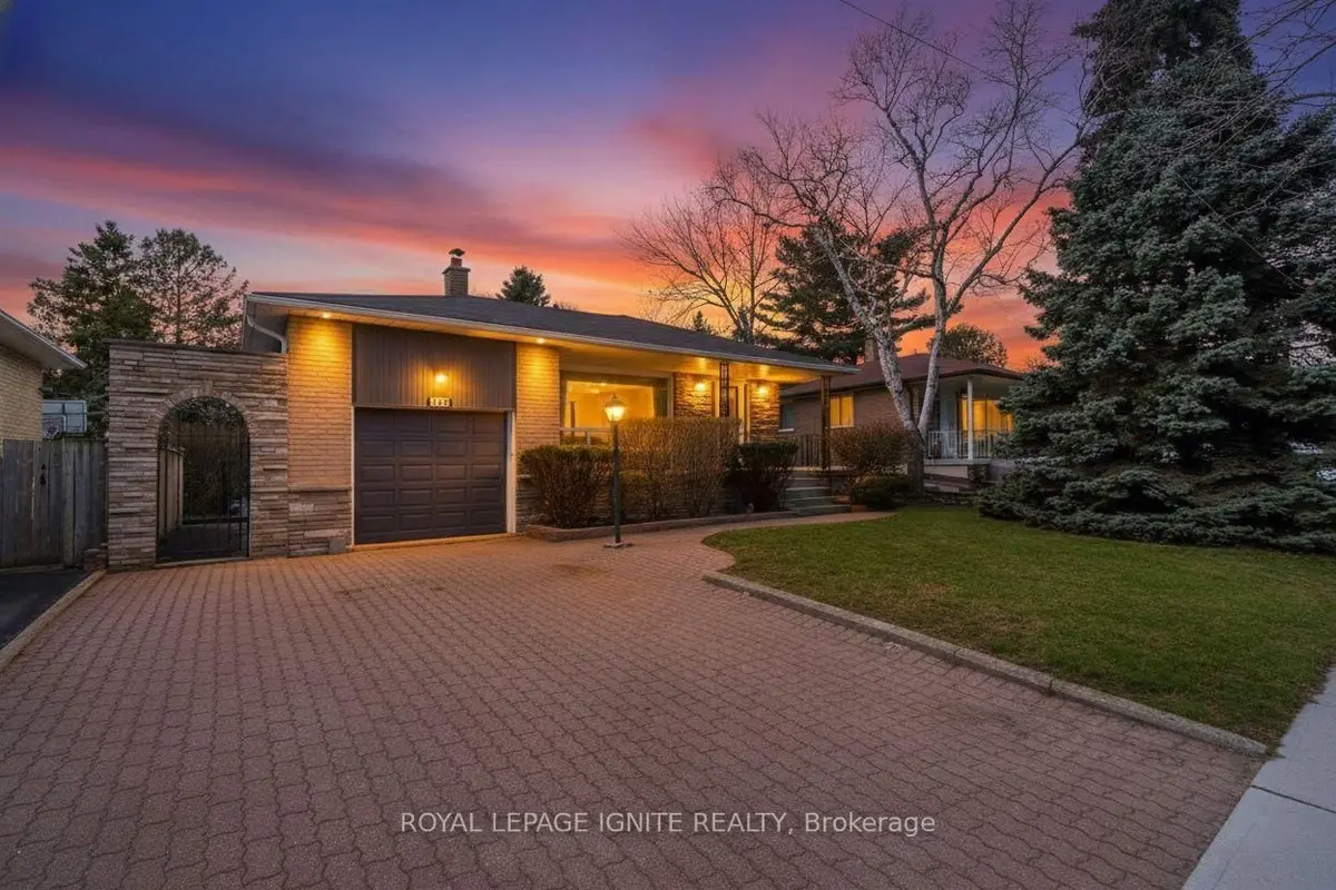 174 Darlingside DR, Toronto E10, ON M1E 3P6