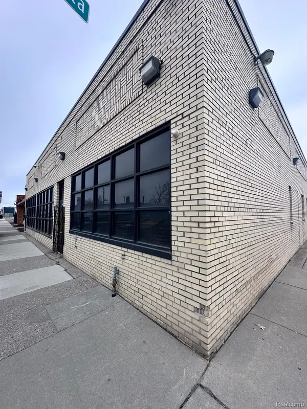 18600 WYOMING ST, Detroit, MI 48221