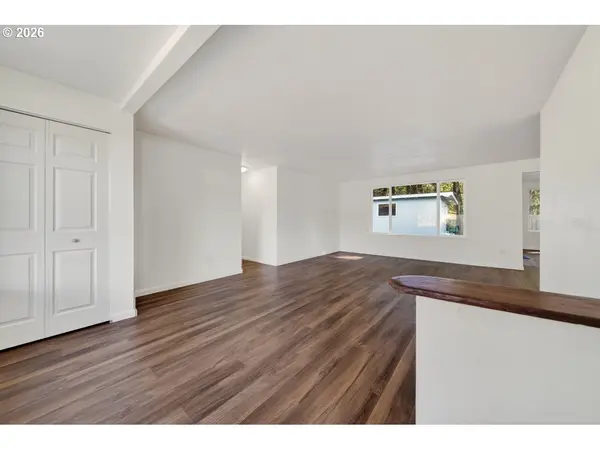 3292 MUNSEL LAKE RD, Florence, OR 97439