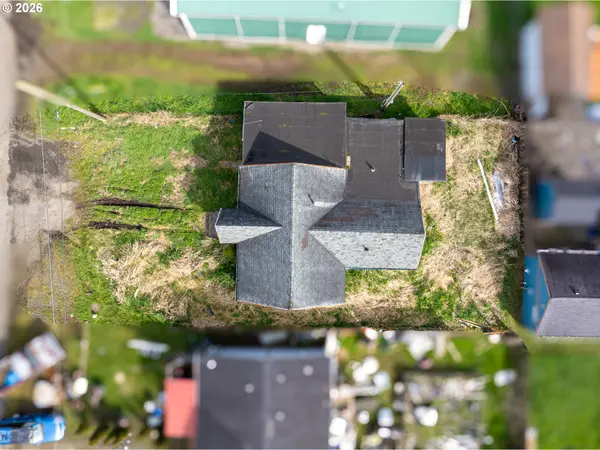 92389 F RD, Astoria, OR 97103