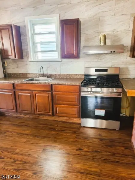 37 Springdale Ave, Newark City, NJ 07107