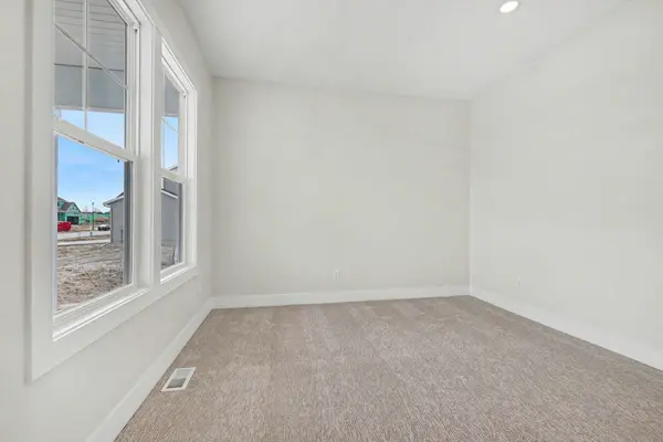 4885 Bethpage DR NW, Alpine Twp, MI 49321