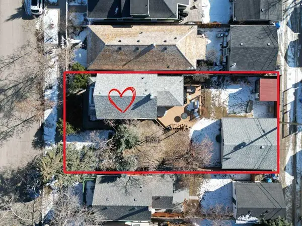 827 22 AVE SE, Calgary, AB T2G 1N4