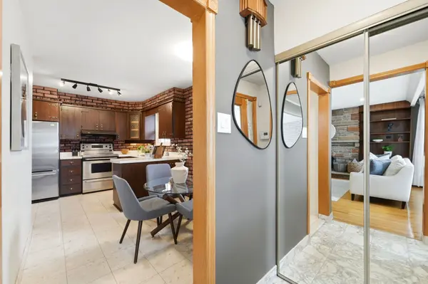 174 Darlingside DR, Toronto E10, ON M1E 3P6