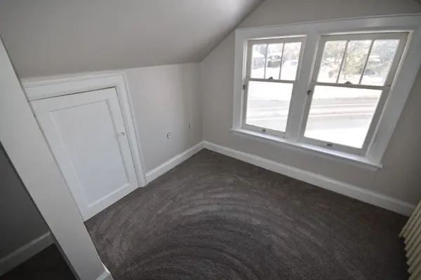 361 Bond ST E, Oshawa, ON L1G 1B6