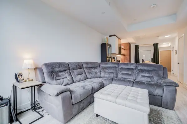 1285 Queen ST E #211, Toronto E01, ON M4L 1C2