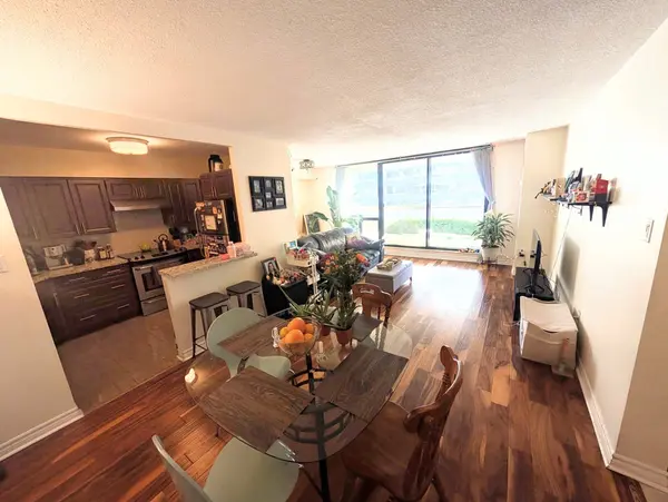 80 Quebec AVE #607, Toronto W02, ON M6P 4B7