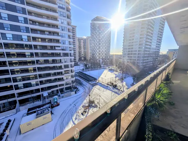 80 Quebec AVE #607, Toronto W02, ON M6P 4B7