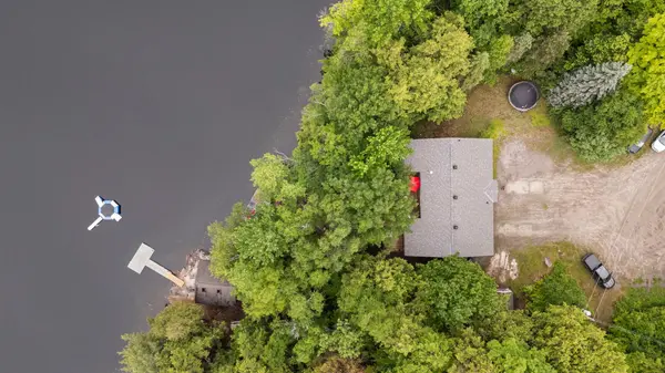 30 Sparrow RD, Seguin, ON P0C 1J0