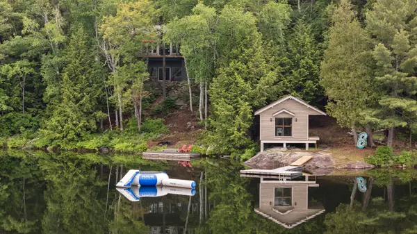 30 Sparrow RD, Seguin, ON P0C 1J0