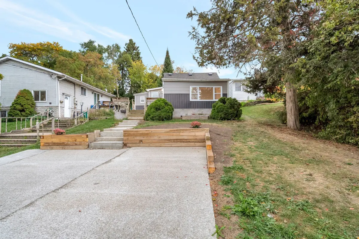 78 WALLBRIDGE CRES CRES, Belleville, ON K8P 1Z4