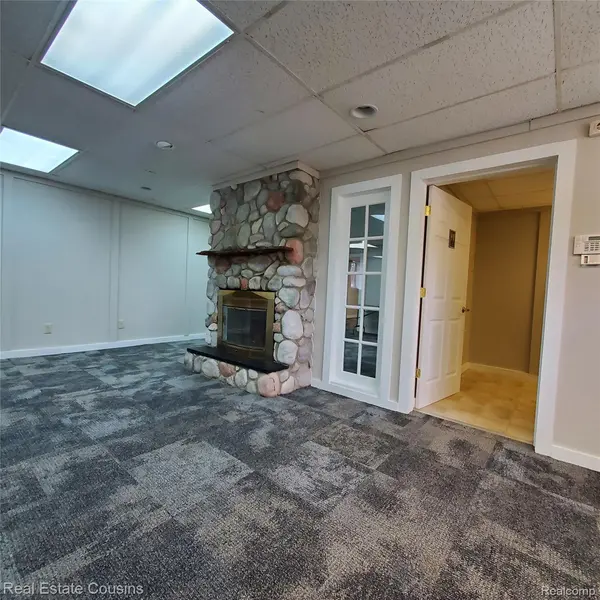 4235 Fenton RD S, Burton, MI 48529