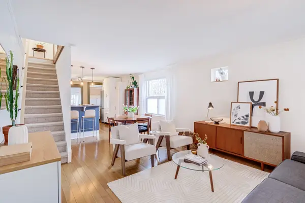 37 Kingston RD, Toronto E02, ON M4L 1S5