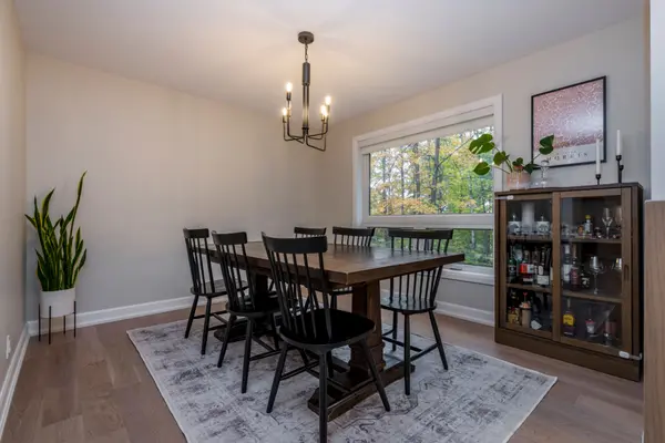 11 Woodland CRES, Oro-medonte, ON L4M 4Y8