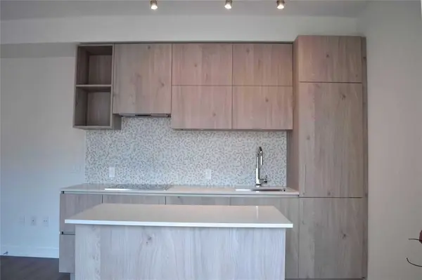 1 Yorkville AVE #708, Toronto C02, ON M4W 1L1