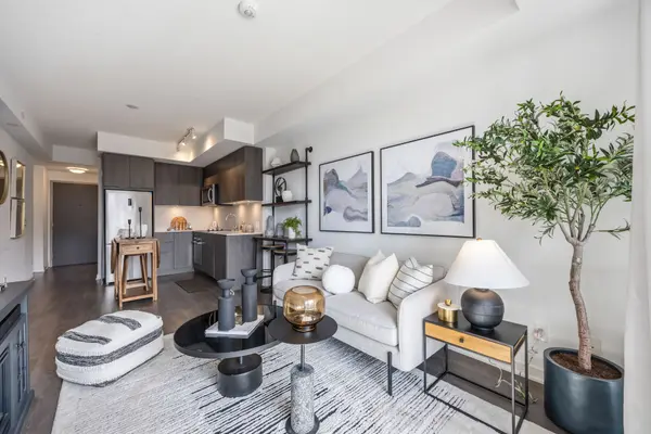 38 Forest Manor RD #414, Toronto C15, ON M2J 1M1