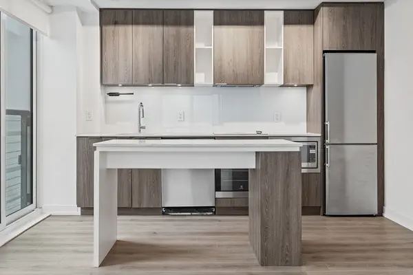 200 Sackville ST #1009, Toronto C08, ON M5A 0C4