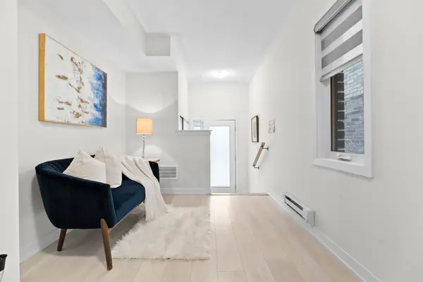 1865 Pickering Pkwy #1501, Pickering, ON L1V 0H2