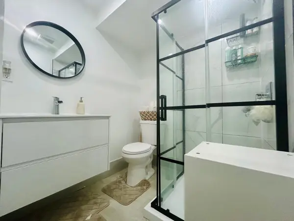 63 Yacht DR #Bsmt, Clarington, ON L1C 4B1