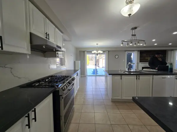 1468 Coldstream DR, Oshawa, ON L1K 2Y8