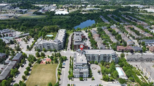 111 Civic Square Gate #216, Aurora, ON L4G 0S6