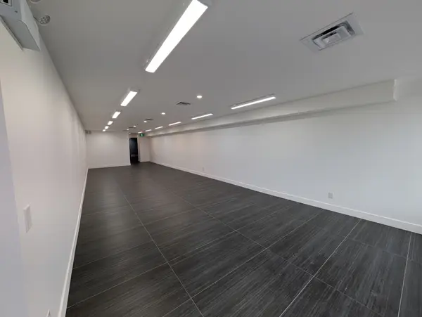 13130 Yonge ST #2, Richmond Hill, ON L4E 2T3