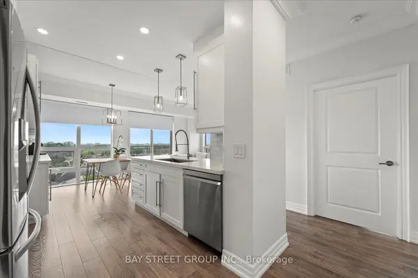 7730 Kipling AVE #902, Vaughan, ON L4L 1Y9